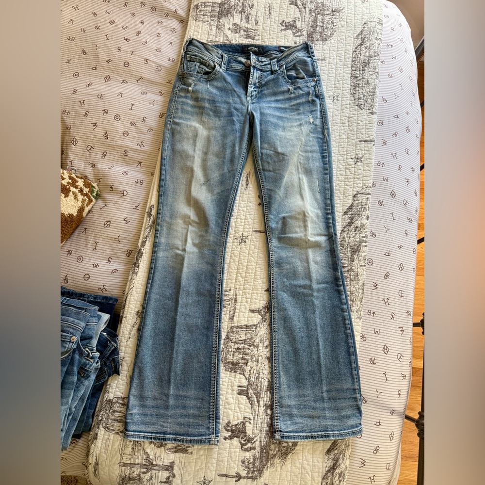 Silver Jeans “Curvy Fit” Suki High Boot Jeans